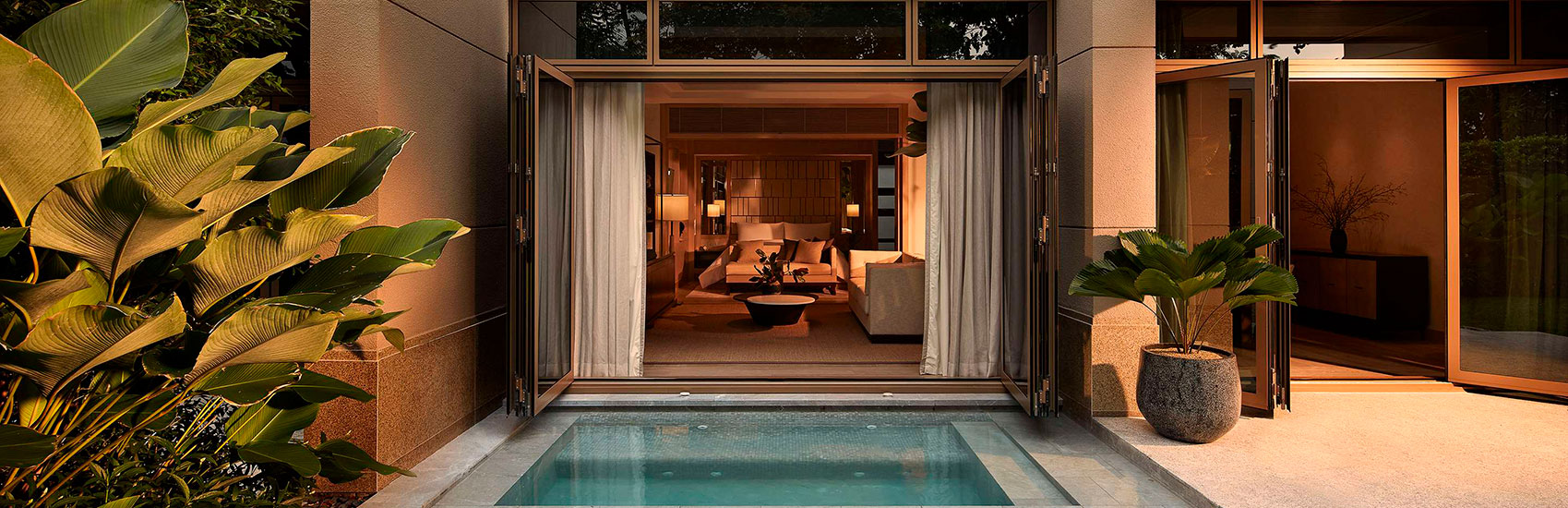 Top Luxury Stays Await in Bangkok 3