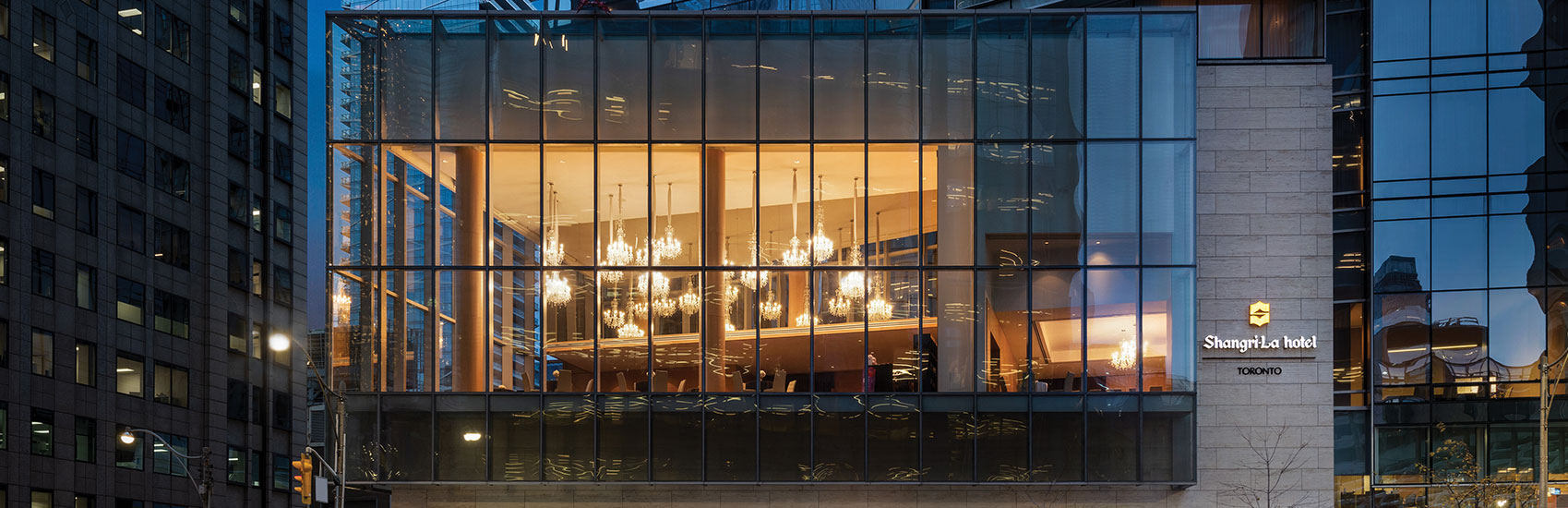 Le Shangri-La, Toronto