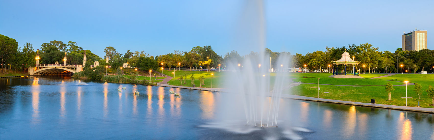 South Australia Discovery: Wine, Wildlife, and Wonders