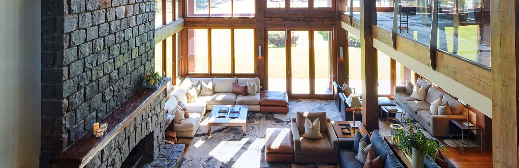 Spicers Peak Lodge 1